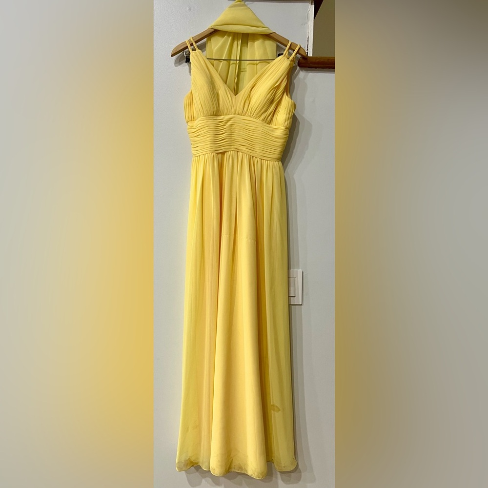 Beautiful Dress - Picture 9 of 9